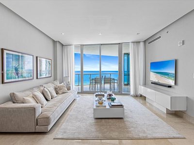 17121 Collins Ave APT 1404, Sunny Isles Beach, FL, 33160