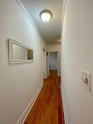 5th image of 543 E 6th St APT 5R