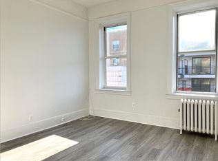 176 Ainslie St #2, Brooklyn, NY 11211