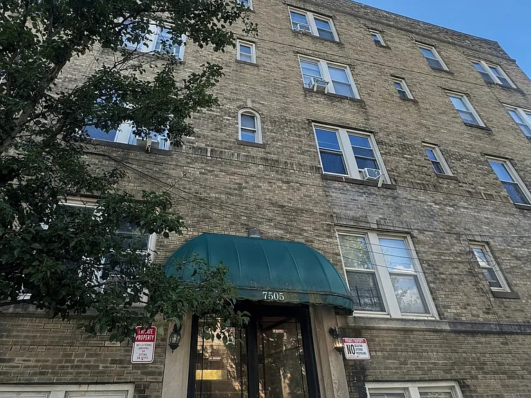 7505 Palisade Ave #B3 — Photo 1