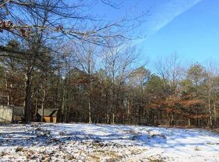42 Cobblestone Dr, Shoreham, NY 11786
