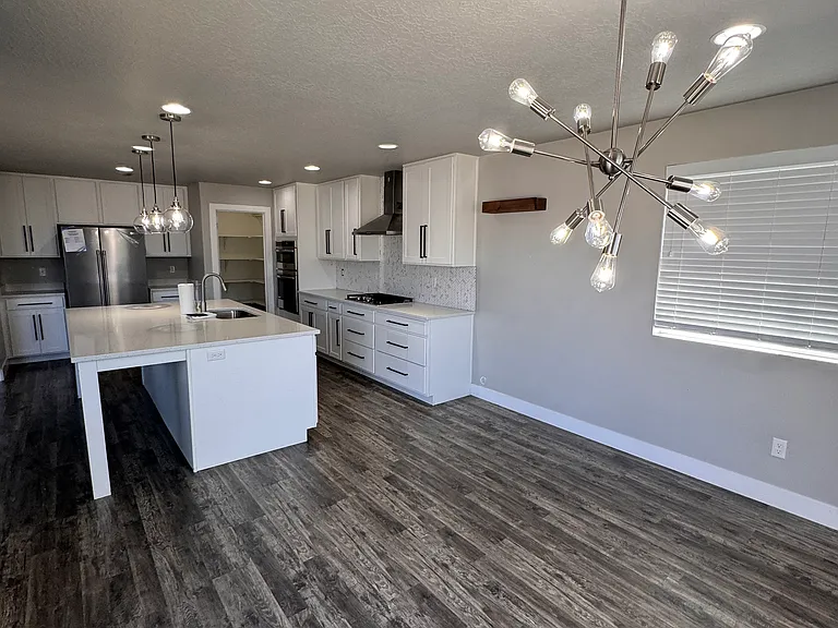 15146 S Cantle Dr — Photo 28