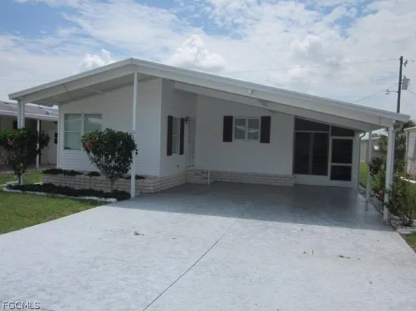 5101 Fiddleleaf Dr, Fort Myers, FL 33905