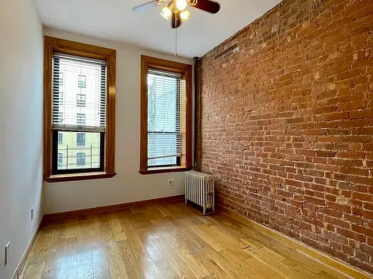 2250 1st Ave #4S — Photo 8