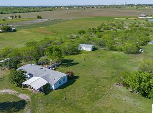 275 Sunfire Trl, Seguin, TX 78155