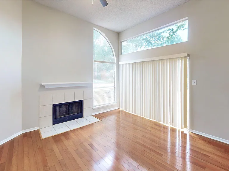 3303 Golden Trails Dr #101 — Photo 10