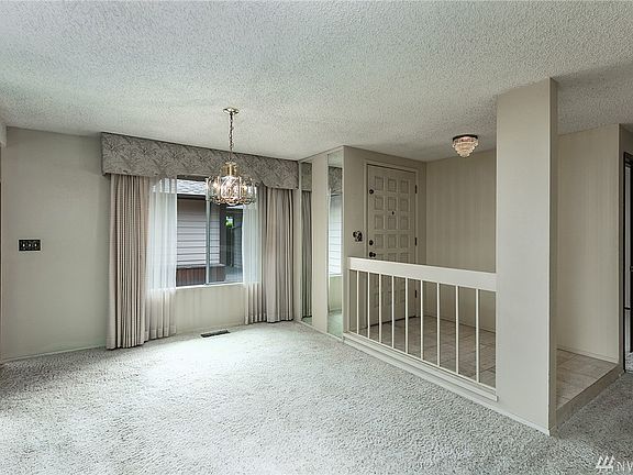 5th image of 8517 Onyx Dr SW