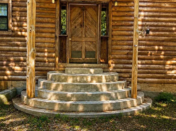 4205 Birds Creek Rd, Sevierville, TN 37876