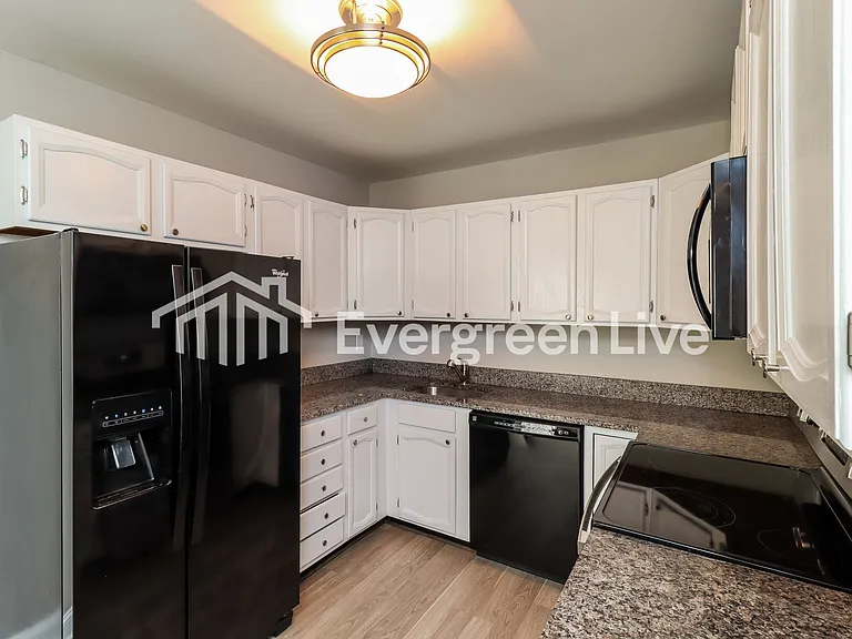 737 Eddy Rd — Photo 7