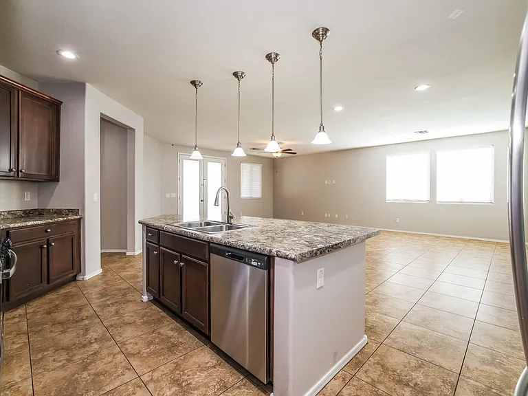 7543 W Darrel Rd — Photo 8