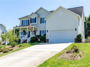 2413 27th Avenue Cir NE, Hickory, NC 28601