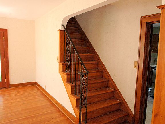 4th image of 315 Berryman Dr