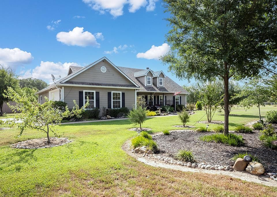 1st image of 124 Shady Shores Dr