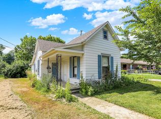 1515 S 16th St, Noblesville, IN 46060