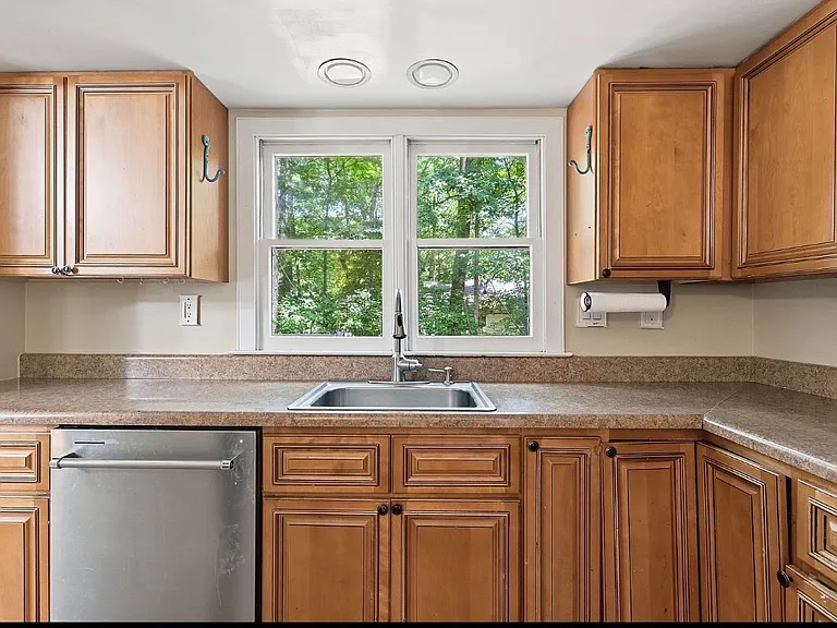 5613 Woods Walk Rd — Photo 2