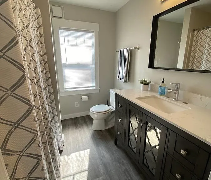 1523 E Liberty Ave — Photo 22