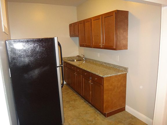 4th image of 9 Sewall Ave APT 22