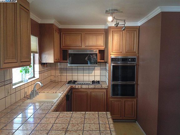 2nd image of 7561 Frederiksen Ct