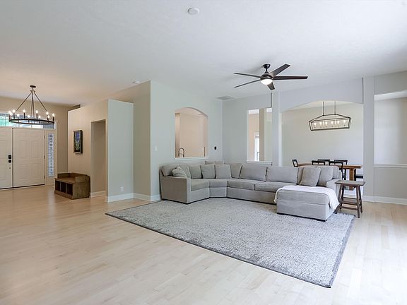 5th image of 4300 Tally Ho Cir