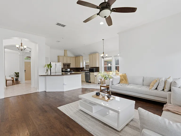 4507 Fox River Trl — Photo 6