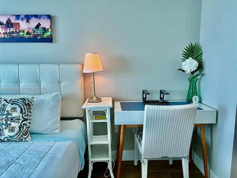 1800 N Bayshore Dr #4209 — Photo 49