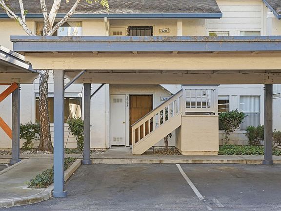 2nd image of 2223 Summereve Ct