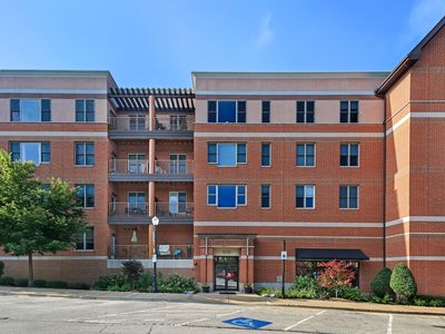 935 Burlington Ave UNIT 409, Downers Grove, IL, 60515