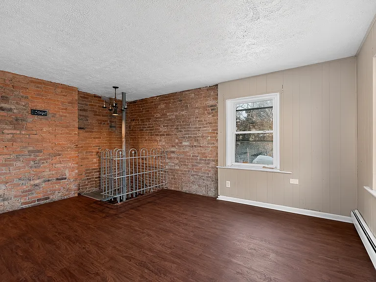 3636 W 8th St #2 — Photo 2