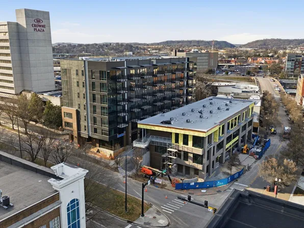 327 W Summit Hill Dr #308, Knoxville, TN 37902