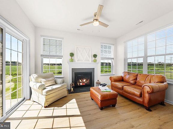 5th image of 18 Prestwick Ln