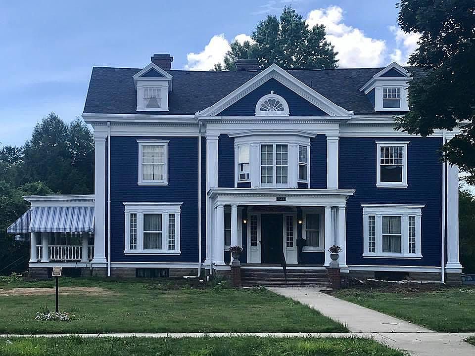 1st image of 543 Lakeview Ave