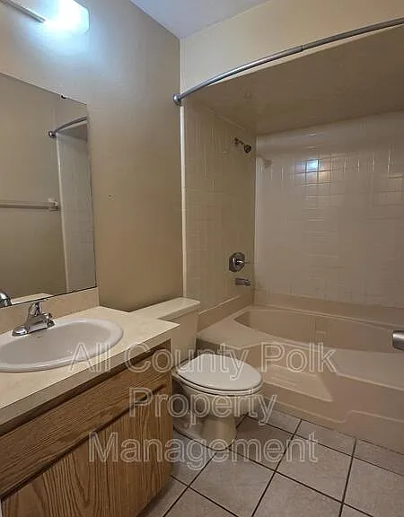 4917 Malibu Ct — Photo 12