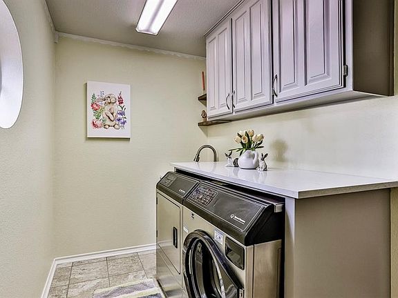 4th image of 2504 Peach Blossom Ct