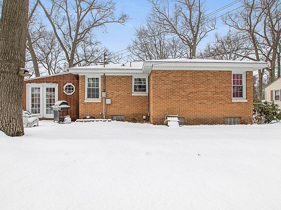 5th image of 3482 Seneca Dr
