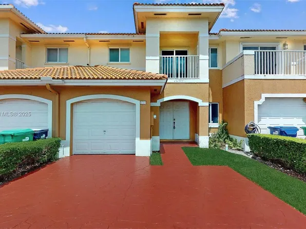 5751 SW 162nd Ct, Miami, FL 33193