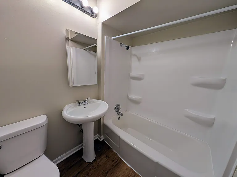 813 N 23rd Ave #2 — Photo 8