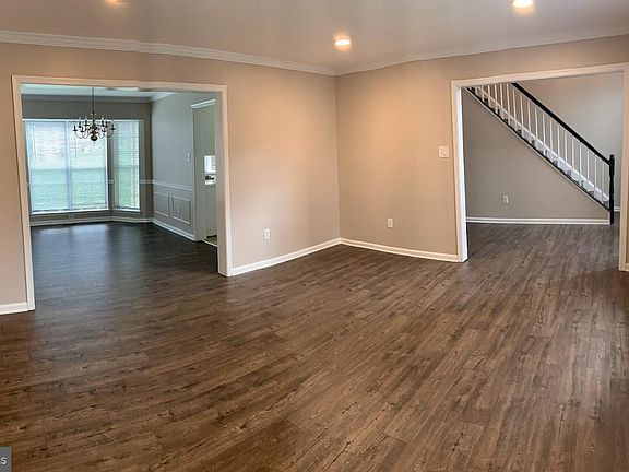 5th image of 1614 Angelwing Dr