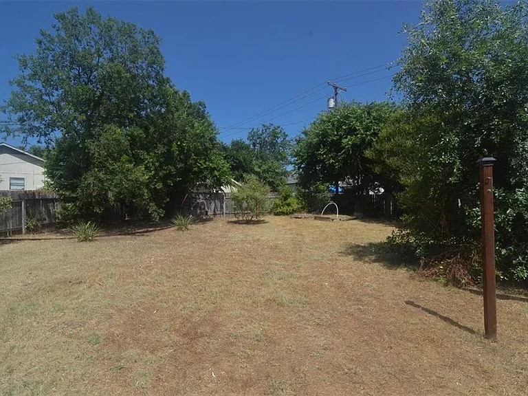 16402 Malden Dr — Photo 28