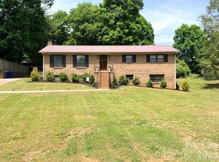 165 Northwest Rd, Hickory, NC 28601