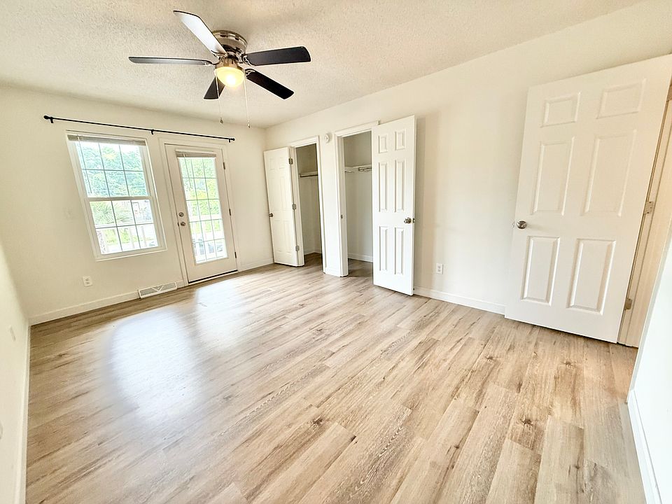 Primary Bedroom (Front - Upper)