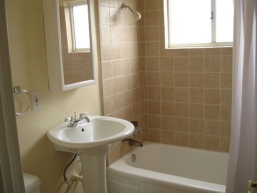 5th image of 1114 N Thornburg St