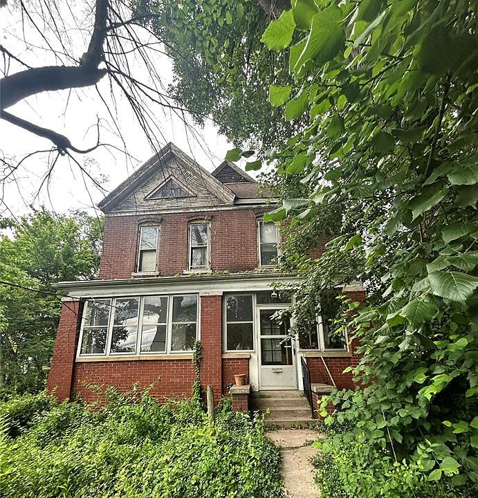 2nd image of 602 Washington Ave