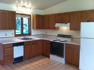 3rd image of 2 Glenwood Townhouse Rd #Townhouse