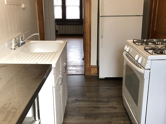 3rd image of 3952 Elliot Ave #18053664