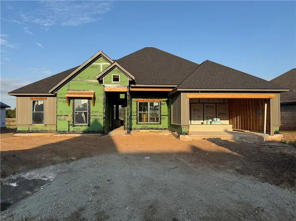 4712 Coral River Rd, College Station, TX 77845