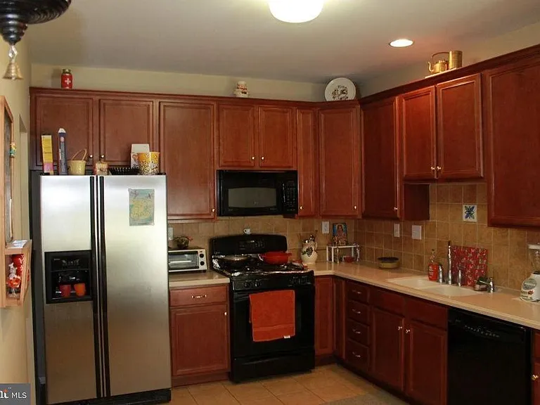 45 Caleb Ln — Photo 9