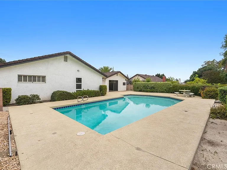 11803 Gerald Ave — Photo 26
