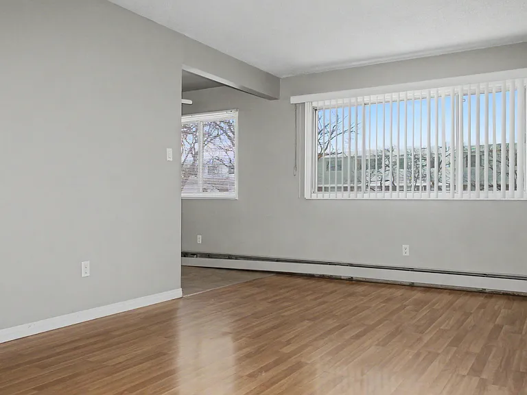 10729 104th St NW — Photo 10