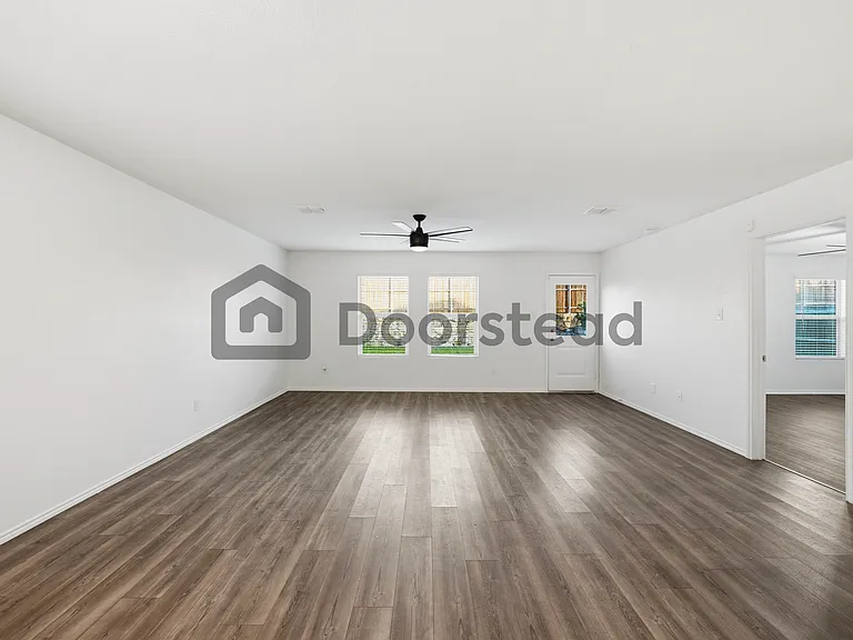 1213 Wildflower St — Photo 16