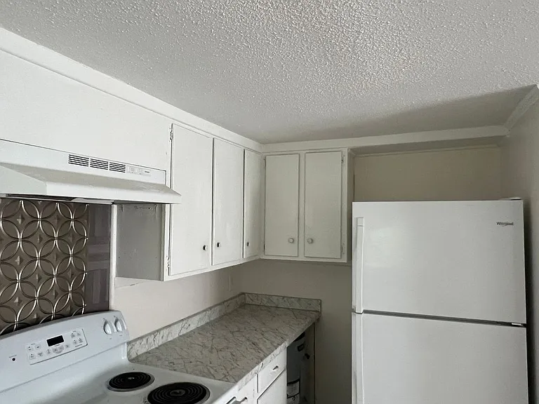 208 Wheeler St — Photo 6